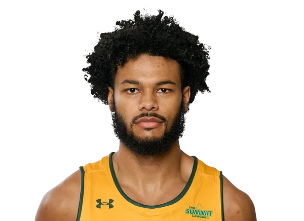 Tay Smith headshot