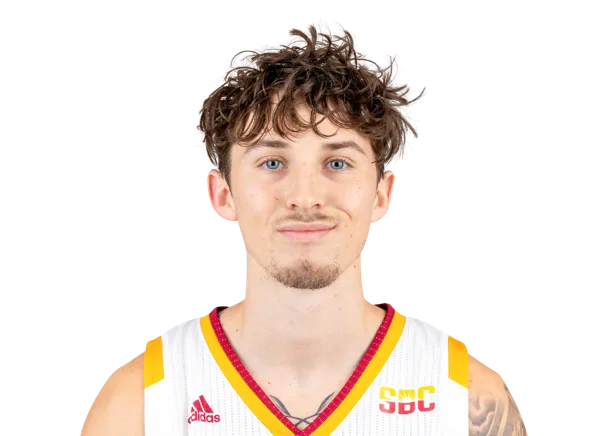 Dylan Diaz headshot