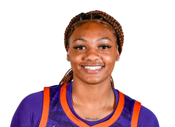 Taylor Johns headshot