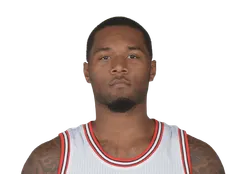 D'Vauntes Smith-Rivera headshot