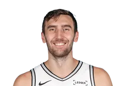 Luke Kornet headshot