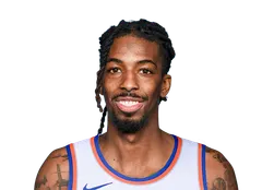 Delon Wright headshot