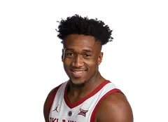 Aaron Calixte headshot