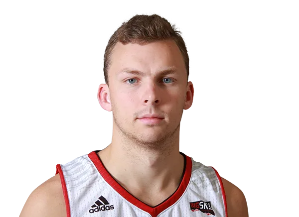 Cody Benzel headshot