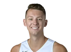 Parker Ernsthausen headshot