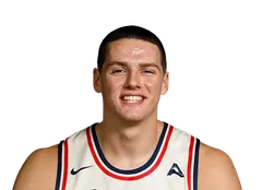 Scottie James headshot