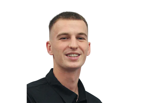 Kuba Niziol headshot