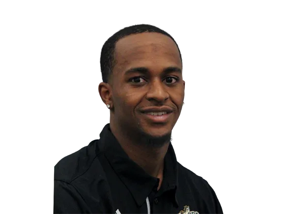 Donovan Fields headshot