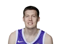 Noah Baumann headshot