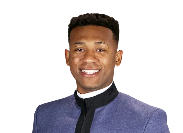 Alex Reed headshot