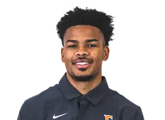 Damari Milstead headshot