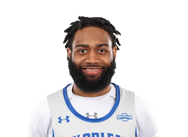 Lamont Berzat headshot