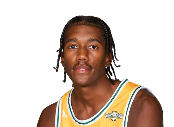 Jalyn Hinton headshot