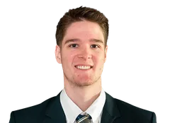 Nik Mains headshot