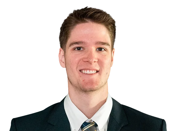 Nik Mains headshot