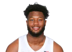 Raiquan Gray headshot