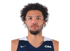 Zach Walton headshot