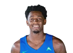 Tracy Hector headshot