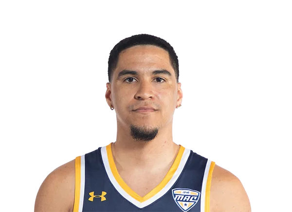 Giovanni Santiago headshot