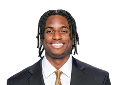 Ezra Manjon headshot