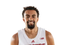 Noah Fernandes headshot
