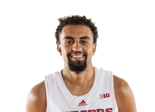 Noah Fernandes headshot