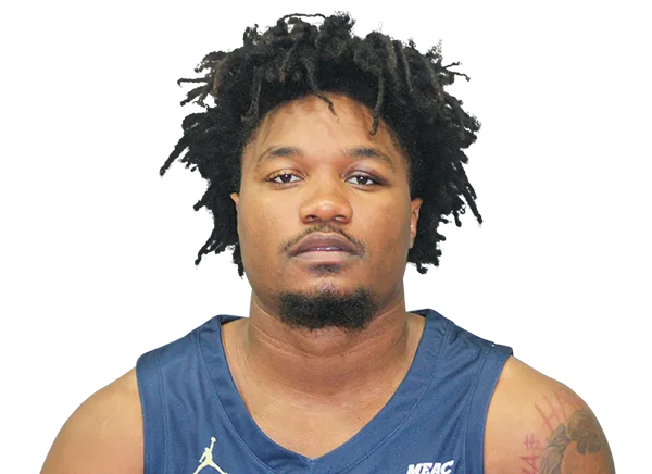 Raquan Brown headshot