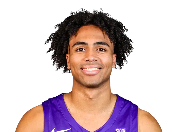Kamar Robertson headshot