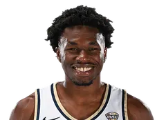 Sammy Hunter headshot