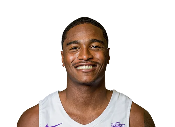 Mahki Morris headshot
