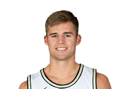 Chris Mann headshot