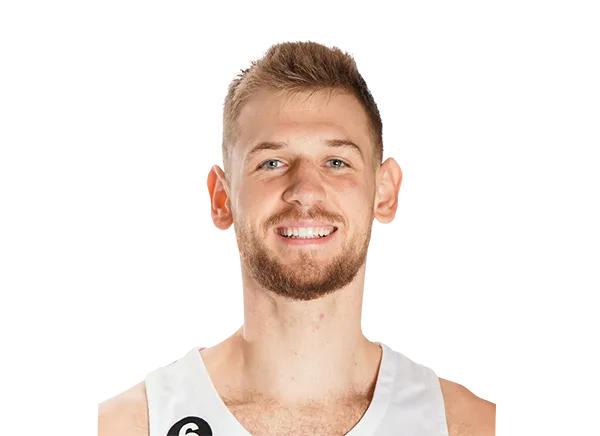 Toni Rocak headshot