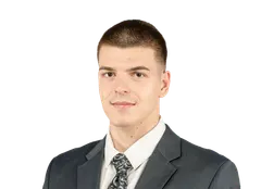 Andrej Jakimovski headshot