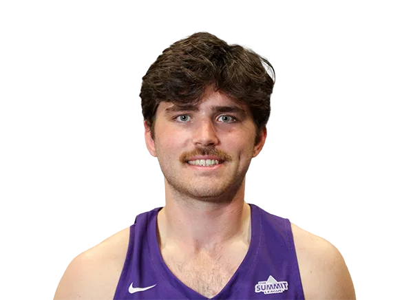 Riley Miller headshot