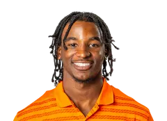 Arturo Dean headshot