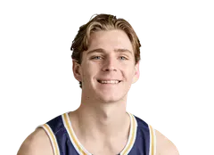 Hayden Gray headshot